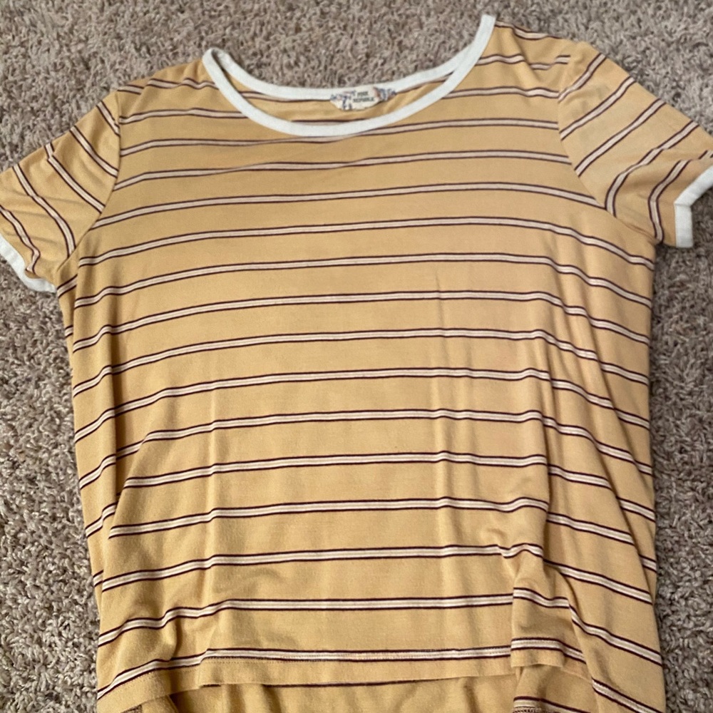 striped cropped t-shirt!